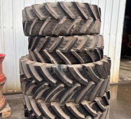 Jeu de pneus neuf BKT Agrimax - (420/70 R28 et 540/65 R38)